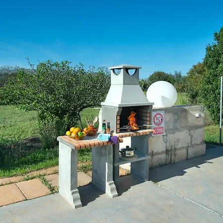 Villa Paxeco With Large Pool And Jacuzzi