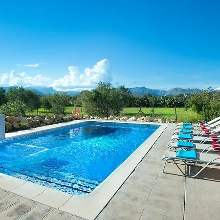 Villa Paxeco With Large Pool And Jacuzzi