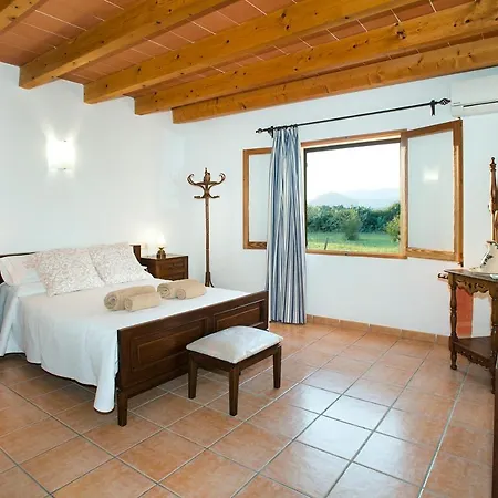 Villa Paxeco With Large Pool And Jacuzzi Pollença