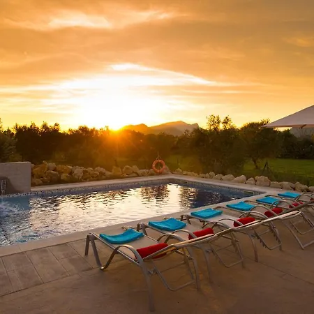 Paxeco With Large Pool And Jacuzzi Villa